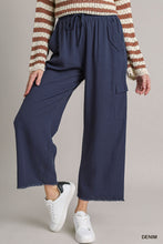 Umgee Linen Blend Cargo Pants