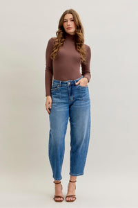 Judy Blue Stitch Pocket Soft Barrel Jeans 881012