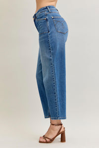 Judy Blue Stitch Pocket Soft Barrel Jeans 881012