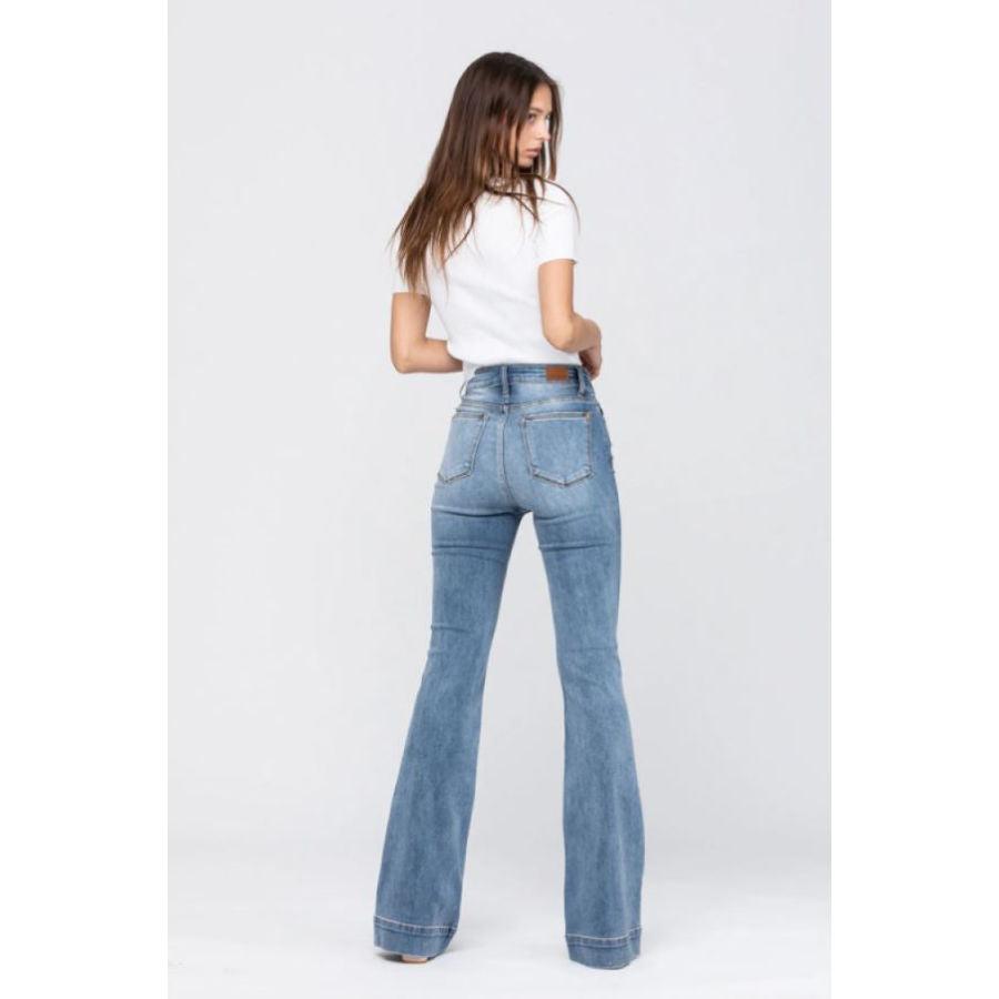 Judy Blue Mid-Rise Flare Trouser